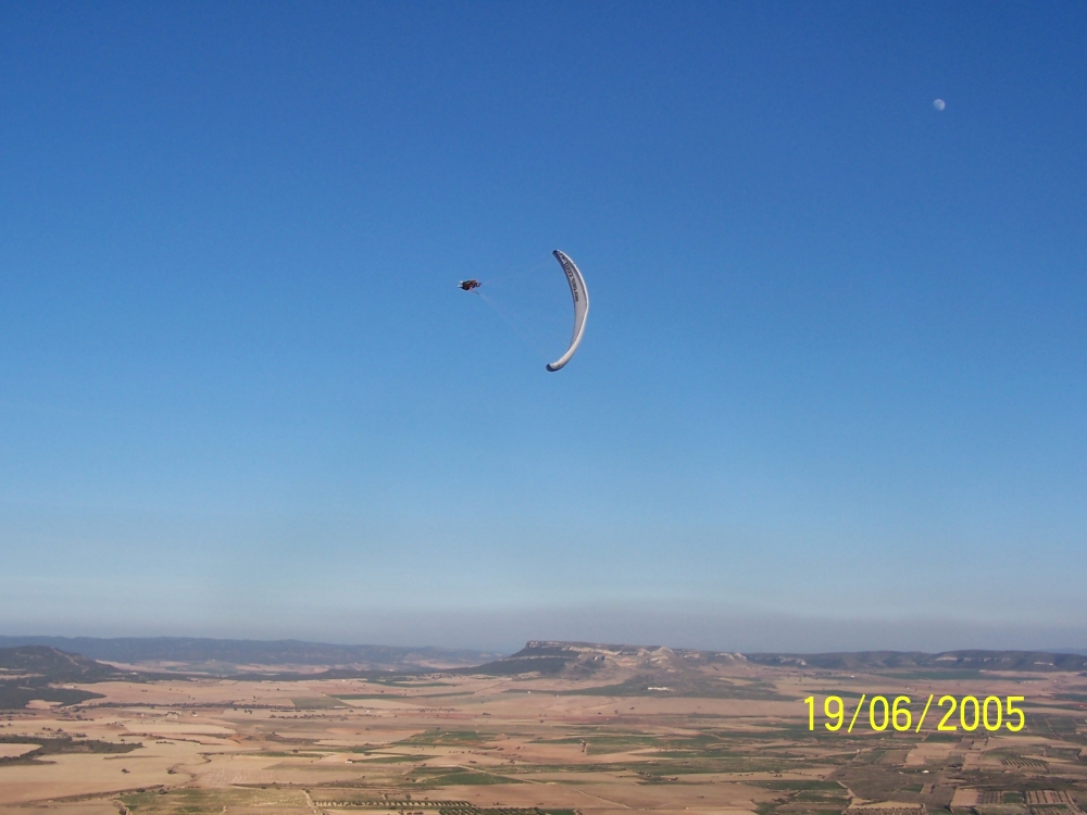 100b1902.jpg